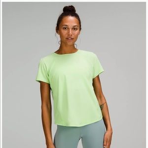 Lululemon Lightweight Stretch Short Sleeve Run Shirt Size 8 in Scream Green